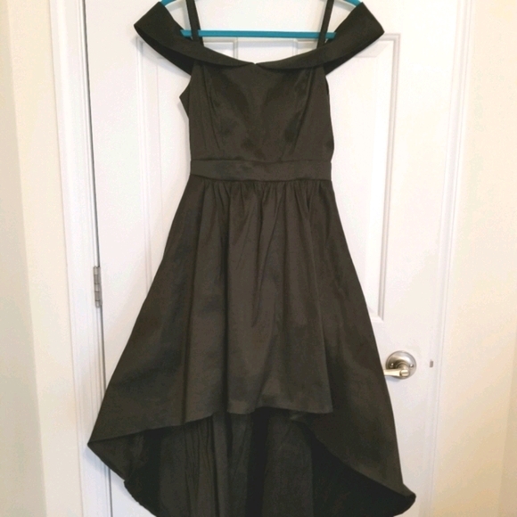 Prom/ Wedding Dress - Picture 2 of 6